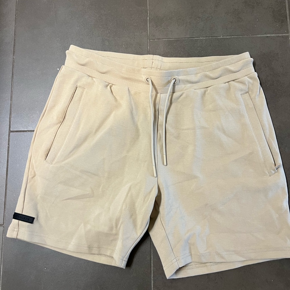 Men's Alphalete Tan Shorts